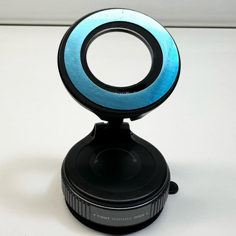 MagStand Pro Supporto Magnetico Ultra Compatto per Smartphone Design Pieghevole e Salvaspazio Rotazione Regolabile Ideale per Scrivania Auto Video e Streaming